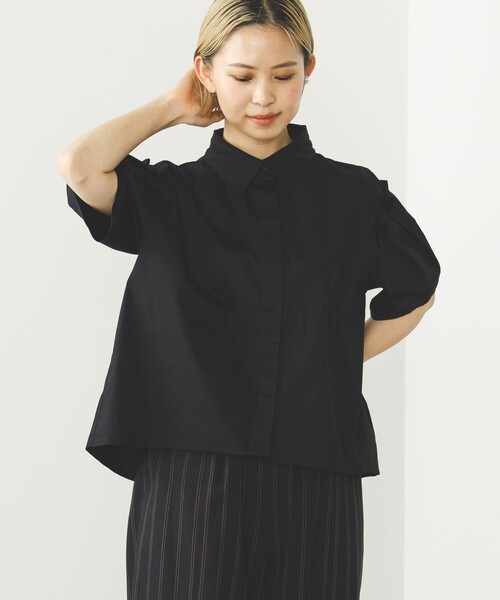 BEAMS HEART（ビームスハート）の「肩タック ショートスリーブシャツ（シャツ/ブラウス・レディース・オフホワイト/ブラック/ベージュ・FREE）」の14枚目の写真