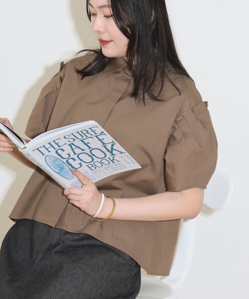 BEAMS HEART（ビームスハート）の「肩タック ショートスリーブシャツ（シャツ/ブラウス・レディース・オフホワイト/ブラック/ベージュ・FREE）」の15枚目の写真