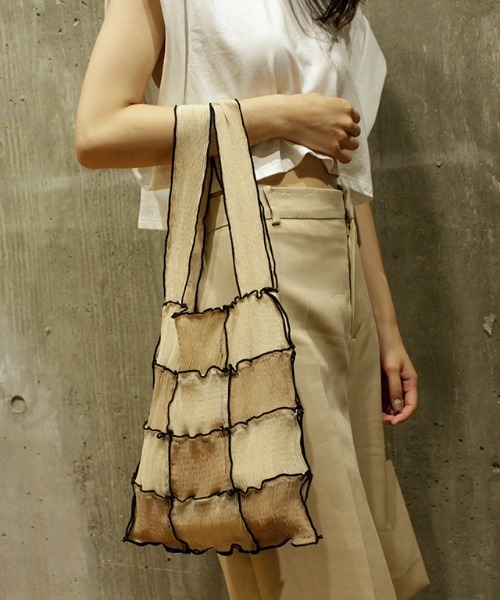 CONTROL FREAK / CTFK（コントロールフリーク）の「CONTROL FREAK(コントロールフリーク)シアーパッチメロウショッパー（トートバッグ・レディース・ベージュ/グリーン・FREE）」の3枚目の写真