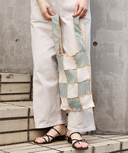 CONTROL FREAK / CTFK（コントロールフリーク）の「CONTROL FREAK(コントロールフリーク)シアーパッチメロウショッパー（トートバッグ・レディース・ベージュ/グリーン・FREE）」の6枚目の写真