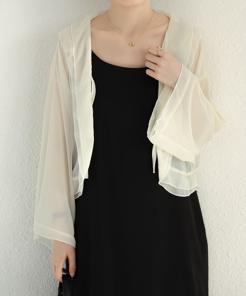 MAISON DE THERESE(メゾン ド テレーズ)の「長袖日焼け止めショートストールシフォン(ストール/ショール・レディース・ホワイト/アイボリー・M)」の1枚目の写真