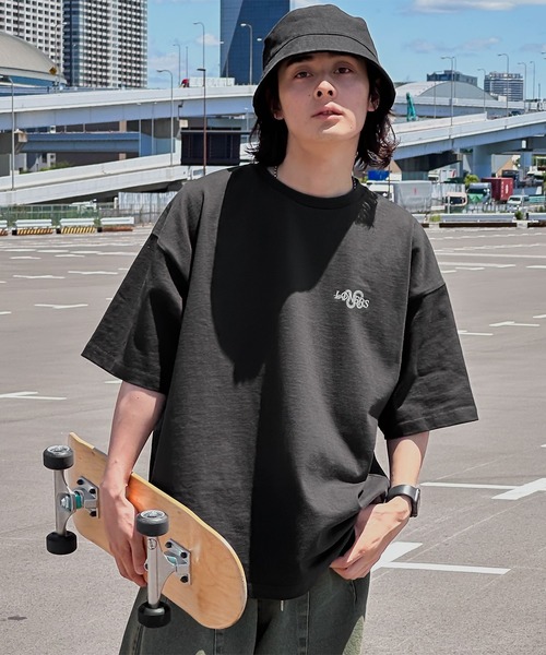 kutir(クティール)の「オーバーサイズサークルロゴTシャツ(Tシャツ/カットソー・メンズ・ブラック/オフホワイト・MEDIUM/LARGE)」の5枚目の写真