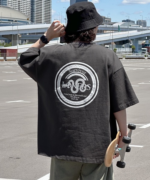 kutir(クティール)の「オーバーサイズサークルロゴTシャツ(Tシャツ/カットソー・メンズ・ブラック/オフホワイト・MEDIUM/LARGE)」の7枚目の写真