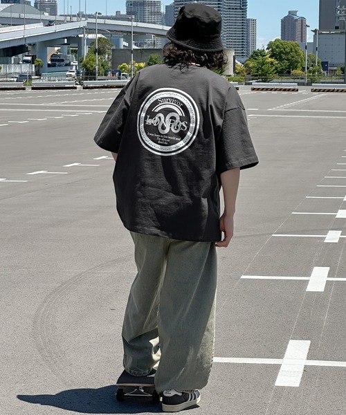kutir(クティール)の「オーバーサイズサークルロゴTシャツ(Tシャツ/カットソー・メンズ・ブラック/オフホワイト・MEDIUM/LARGE)」の12枚目の写真