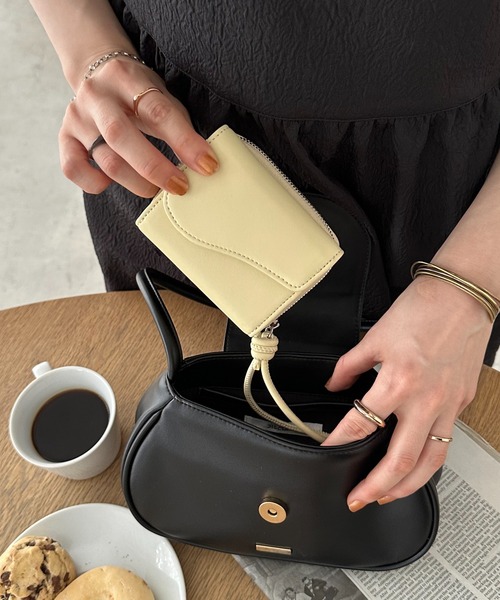 DISCOAT（ディスコート）の「ニュアンスフラップウォレット（財布・レディース・ミント/オレンジ/ブラック/ベージュ/クリーム/パープル・FREE）」の4枚目の写真