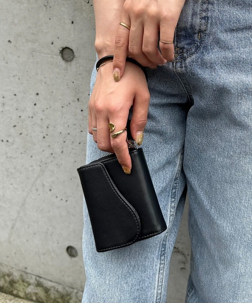 DISCOAT（ディスコート）の「ニュアンスフラップウォレット（財布・レディース・ミント/オレンジ/ブラック/ベージュ/クリーム/パープル・FREE）」の2枚目の写真