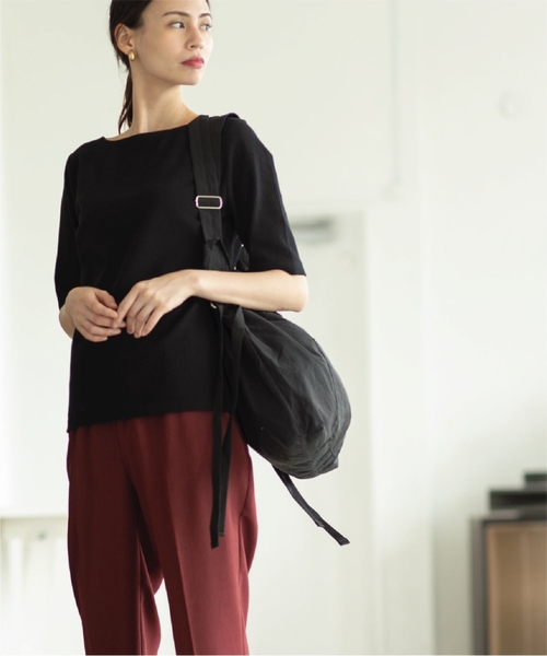 OPAQUE.CLIP（オペークドットクリップ）の「◆【軽量／A4収納可能】ドローストリングワンショルダー（ショルダーバッグ・レディース・グレー/ダークブラウン/ブラック/ライトベージュ/ブルー・00）」の6枚目の写真