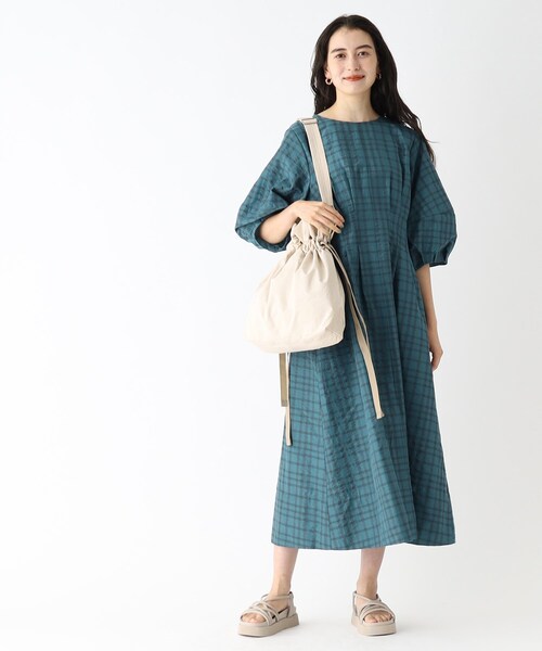 OPAQUE.CLIP（オペークドットクリップ）の「◆【軽量／A4収納可能】ドローストリングワンショルダー（ショルダーバッグ・レディース・グレー/ダークブラウン/ブラック/ライトベージュ/ブルー・00）」の19枚目の写真