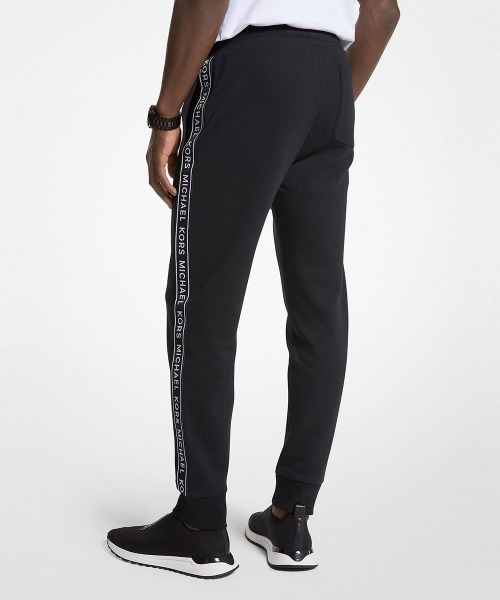 MICHAEL KORS（マイケルコース）の「MK ロゴテープ ジョガー（スウェットパンツ・メンズ・ブラック・S/XL/M/L/XS）」の2枚目の写真