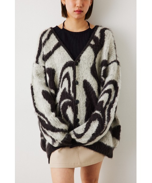 RODEO CROWNS WIDE BOWL（ロデオクラウンズワイドボウル）の「パターンシャギーニットカーディガン（カーディガン/ボレロ・レディース・ベージュ系その他/ターコイズブルー/グリーン系その他/グレー系その他/ホワイト系その他/ブラック系その他/パープル系その他・LARGE/MEDIUM）」の8枚目の写真