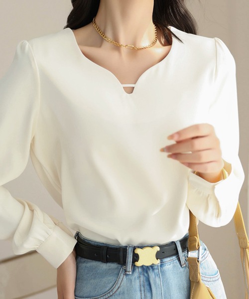 MILAE（ミレ）の「キーネックプルオーバーシャツブラウス（シャツ/ブラウス・レディース・ベージュ/ブラック/ホワイト/グレー・S/M/L）」の2枚目の写真