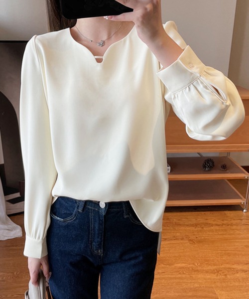 MILAE（ミレ）の「キーネックプルオーバーシャツブラウス（シャツ/ブラウス・レディース・ベージュ/ブラック/ホワイト/グレー・S/M/L）」の11枚目の写真
