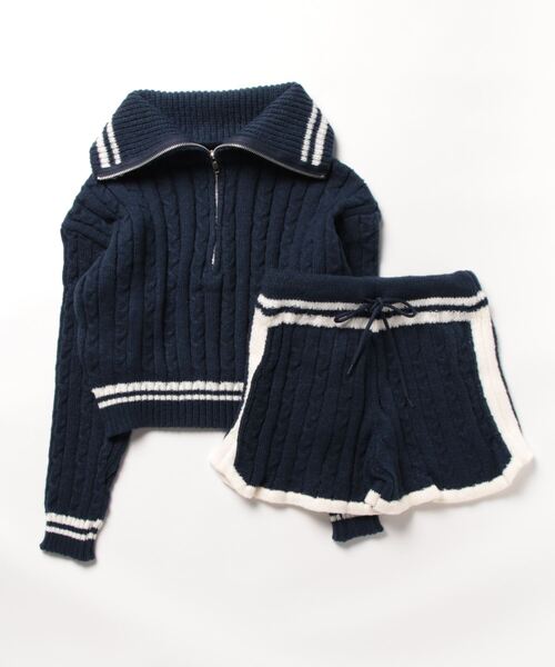 ammy.(エイミードット)の「【 ammy. / エイミードット 】 ハーフジップ ライン セットアップ(セットアップ・レディース・ネイビー/ホワイト・FREE)」の4枚目の写真