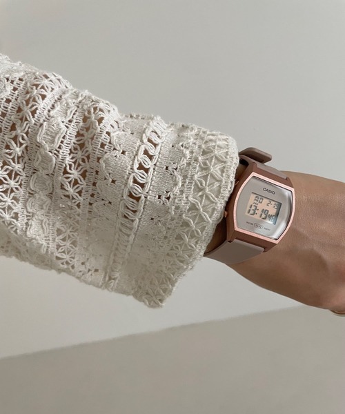 CASIO（カシオ）の「CASIO　メタルデジタルウォッチ（アナログ腕時計・レディース・ブラック/ベージュ/ブロンズ・-）」の4枚目の写真