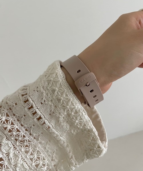 CASIO（カシオ）の「CASIO　メタルデジタルウォッチ（アナログ腕時計・レディース・ブラック/ベージュ/ブロンズ・-）」の6枚目の写真