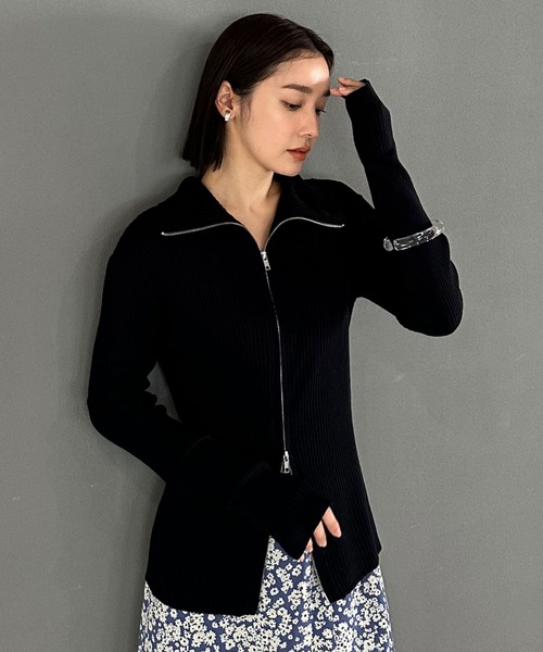 Doux archives(ドゥアルシーヴ)の「ダブルファスナーリブニット(ニット/セーター・レディース・パープル/ネイビー/ベージュ/アイボリー・FREE)」の4枚目の写真