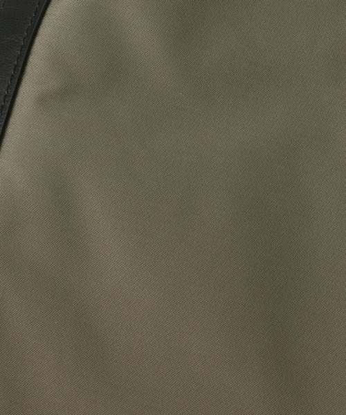 ORSETTO(オルセット)の「【ORSETTO(オルセット)】 METALLO NYLON TOTE(トートバッグ・レディース・カーキ/ブラック・2)」の13枚目の写真