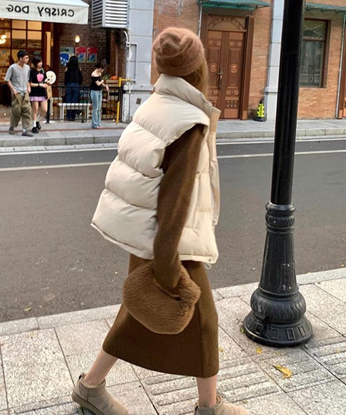 SHEPP(シープ)の「オーバーシルエット 中綿ベスト(ベスト・レディース・ホワイト/ベージュ/ブラック・M/L/XL)」の13枚目の写真