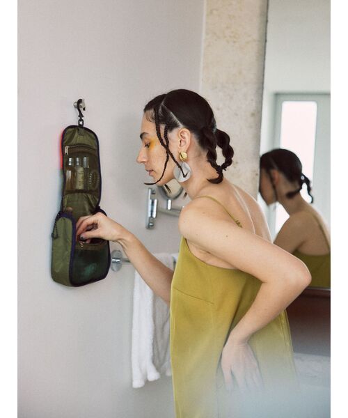 UN3D.（アンスリード）の「タックギャザーキャミワンピース（ワンピース・レディース・ブラック/カーキ/イエロー・36/38）」の14枚目の写真