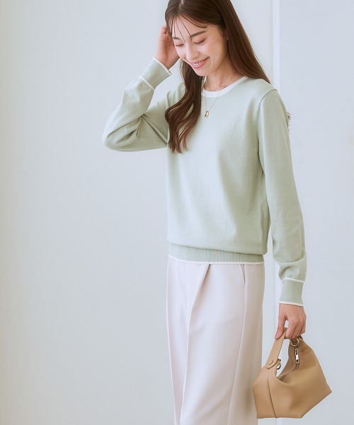 7days Life Styling(セブンデイズライフスタイリング)の「配色クルーネックセーター(静電防止・毛玉になりにくい・UVカット・タンブル乾燥OK)(ニット/セーター・レディース・ネイビー系/アイボリー系/グレー系/スモーキーグリーン系・S/M/L/LL)」の6枚目の写真