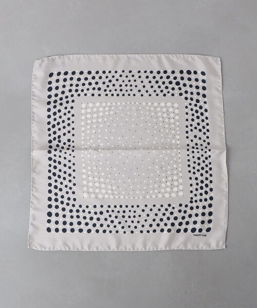 Fratelli Luigi(フラテッリルイージ)の「<FRATELLI LUIGI> ランダム ドットプリント ポケットチーフ(ポケットチーフ・メンズ・グレー/コバルトブルー・FREE)」の8枚目の写真