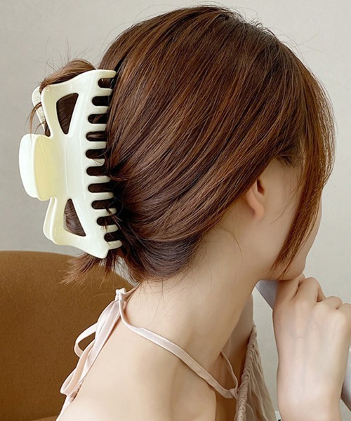 Miniministore(ミニミニストア)の「バンスクリップ ヘアクリップ レディース(バレッタ/ヘアクリップ・レディース・アイボリー/ブラック/ブラウン/ホワイト・FREE)」の2枚目の写真