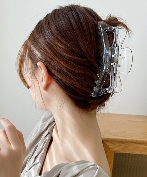 Miniministore(ミニミニストア)の「バンスクリップ ヘアクリップ レディース(バレッタ/ヘアクリップ・レディース・アイボリー/ブラック/ブラウン/ホワイト・FREE)」の7枚目の写真