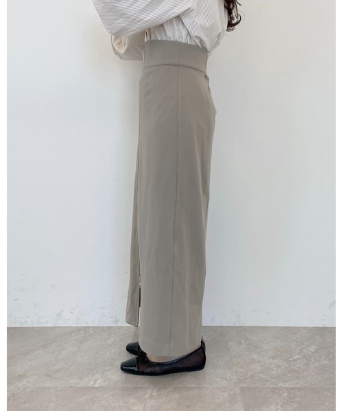 mysty woman(ミスティウーマン)の「フロントzipタイトスカート 113492(スカート・レディース・ブラック/ライトベージュ/ベージュ系その他・FREE)」の13枚目の写真