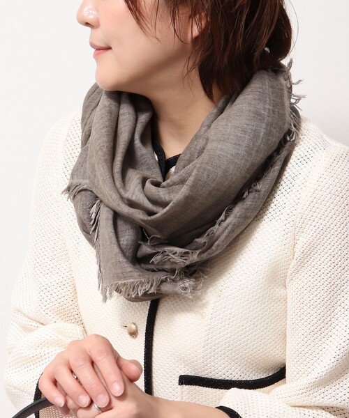 NOLLEY’S Sophi（ノーリーズソフィ）の「ソフトストール（ストール/ショール・レディース・イエロー/ベージュ/ブラウン・FREE）」の2枚目の写真