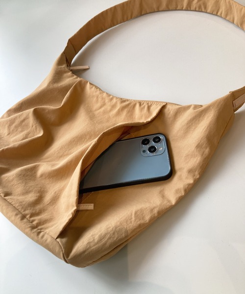 EARTH MADE（アースメイド）の「LIGHT NYLON SHOULDER（ショルダーバッグ・メンズ・ネイビー/ブラック/グレー/カーキ/ベージュ・FREE）」の8枚目の写真
