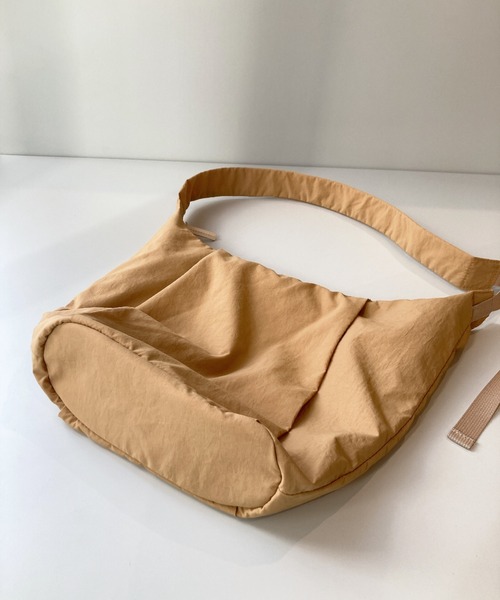 EARTH MADE（アースメイド）の「LIGHT NYLON SHOULDER（ショルダーバッグ・メンズ・ネイビー/ブラック/グレー/カーキ/ベージュ・FREE）」の10枚目の写真