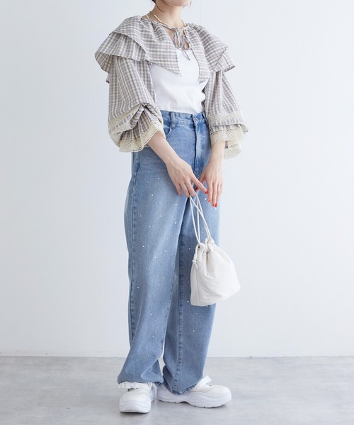 お値下げ中⭐︎上品なレースたっぷりのオーナメント柄ボレロ２点セット　新品 w closet（ダブルクローゼット）の「レース付きショートボレロ