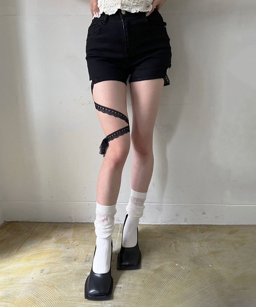 Jewelobe(ジュエローブ)の「レースリボンマイクロショートパンツ(その他パンツ・レディース・ホワイト/ブラック・M/S)」の13枚目の写真