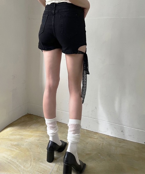 Jewelobe(ジュエローブ)の「レースリボンマイクロショートパンツ(その他パンツ・レディース・ホワイト/ブラック・M/S)」の14枚目の写真