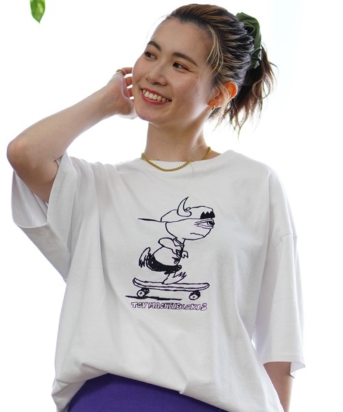 TOY MACHINE(トイ マシーン)の「【ムラサキスポーツ限定】TOY MACHINE/トイマシーン 刺繍Tシャツ ビックシルエット ユニセックス MTMSEST24(Tシャツ/カットソー・レディース・ホワイト/ブラック・M/L/XL)」の2枚目の写真
