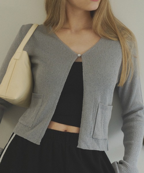 GIUNON(ジウノン)の「【カップ付き】rib fit bra top / リブフィットブラトップ(キャミソール・レディース・ホワイト/ブラック/グレー・FREE)」の9枚目の写真