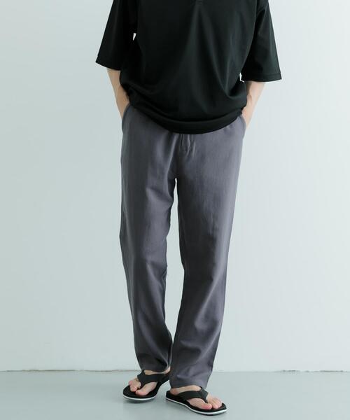 ITEMS URBANRESEARCH（アイテムズ アーバンリサーチ）の「コットン×リネン RELAX トラウザー（その他パンツ・メンズ・ブラック/グリーン/レッド/チャコールグレー・LARGE/MEDIUM）」の2枚目の写真