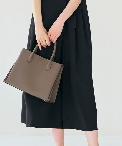 grove(グローブ)の「◆雑誌掲載【人間工学】中仕切り2WAYトート(トートバッグ・レディース・ライトグレー/ブラック/ダークグレー/サンドベージュ・00)」の1枚目の写真