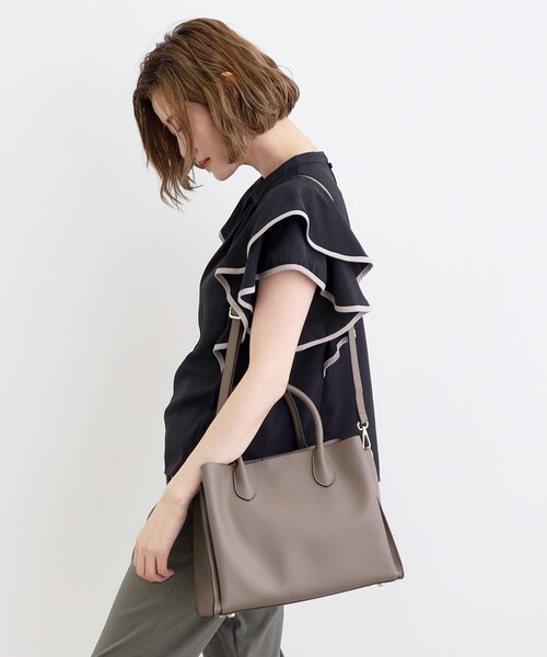 grove(グローブ)の「◆雑誌掲載【人間工学】中仕切り2WAYトート(トートバッグ・レディース・ライトグレー/ブラック/ダークグレー/サンドベージュ・00)」の13枚目の写真