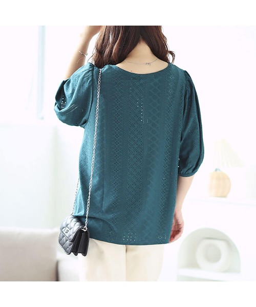 GOLDJAPAN(ゴールドジャパン)の「刺繍レースパフスリーブプルオーバー【大きいサイズ対応】(Tシャツ/カットソー・レディース・ブラック/グリーン/ピンク・5L/4L/3L/LL)」の13枚目の写真