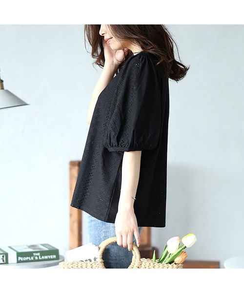 GOLDJAPAN(ゴールドジャパン)の「刺繍レースパフスリーブプルオーバー【大きいサイズ対応】(Tシャツ/カットソー・レディース・ブラック/グリーン/ピンク・5L/4L/3L/LL)」の15枚目の写真