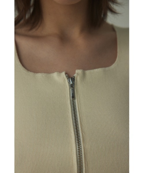 BLACK BY MOUSSY(ブラックバイマウジー)の「front zip tanktop(フロントジップタンクトップ)(タンクトップ・レディース・ターコイズブルー/ホワイト/ライトブラック・FREE)」の7枚目の写真