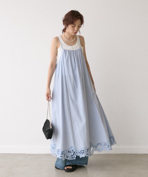 RIVE DROITE(リヴドロワ)の「【à Nice (ア ・ニース)】エンブロイダリーキャミワンピース(ワンピース・レディース・ブラック/サックスブルー・FREE)」の1枚目の写真