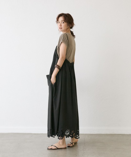 RIVE DROITE(リヴドロワ)の「【à Nice (ア ・ニース)】エンブロイダリーキャミワンピース(ワンピース・レディース・ブラック/サックスブルー・FREE)」の5枚目の写真