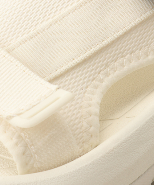 IENA（イエナ）の「Teva/テバ W HURRICANE AMPSOLE VOLT サンダル 1155030（サンダル・レディース・ブラック系その他/ホワイト・24cm/21/22cm/23cm）」の5枚目の写真