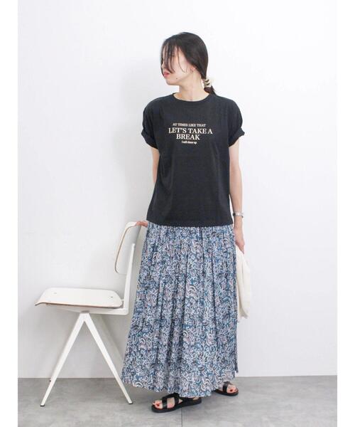 Samansa Mos2 blue（サマンサモスモスブルー）の「【Made in India】花柄ボイルギャザースカート（スカート・レディース・チャコールグレー/ブルー/イエロー・F）」の16枚目の写真