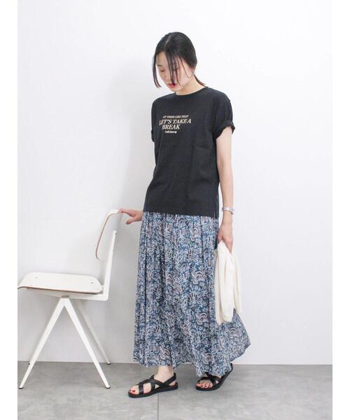 Samansa Mos2 blue（サマンサモスモスブルー）の「【Made in India】花柄ボイルギャザースカート（スカート・レディース・チャコールグレー/ブルー/イエロー・F）」の17枚目の写真