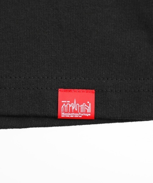 Manhattan Portage（マンハッタンポーテージ）の「L/S Print T-Shirt（Tシャツ/カットソー・メンズ・ホワイト/ブラック・MEDIUM/LARGE/X-LARGE/SMALL）」の4枚目の写真