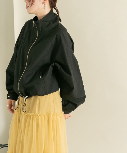 KBF（ケイビーエフ）の「スタンドカラーブルゾン（ブルゾン・レディース・ブラック/オフホワイト・ONE）」の10枚目の写真