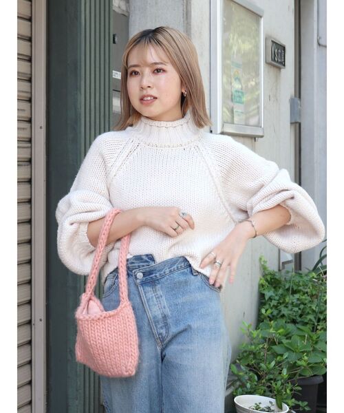 Ungrid（アングリッド）の「ローゲージニットハンドバッグ（ハンドバッグ・レディース・オフホワイト/ブルー/ピンク・FREE）」の16枚目の写真
